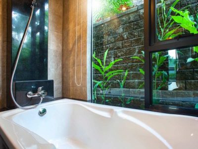 10 Ways to Create a Relaxing Bathroom Oasis